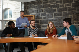 école d'ingénieurs d'affaires, travail de groupe